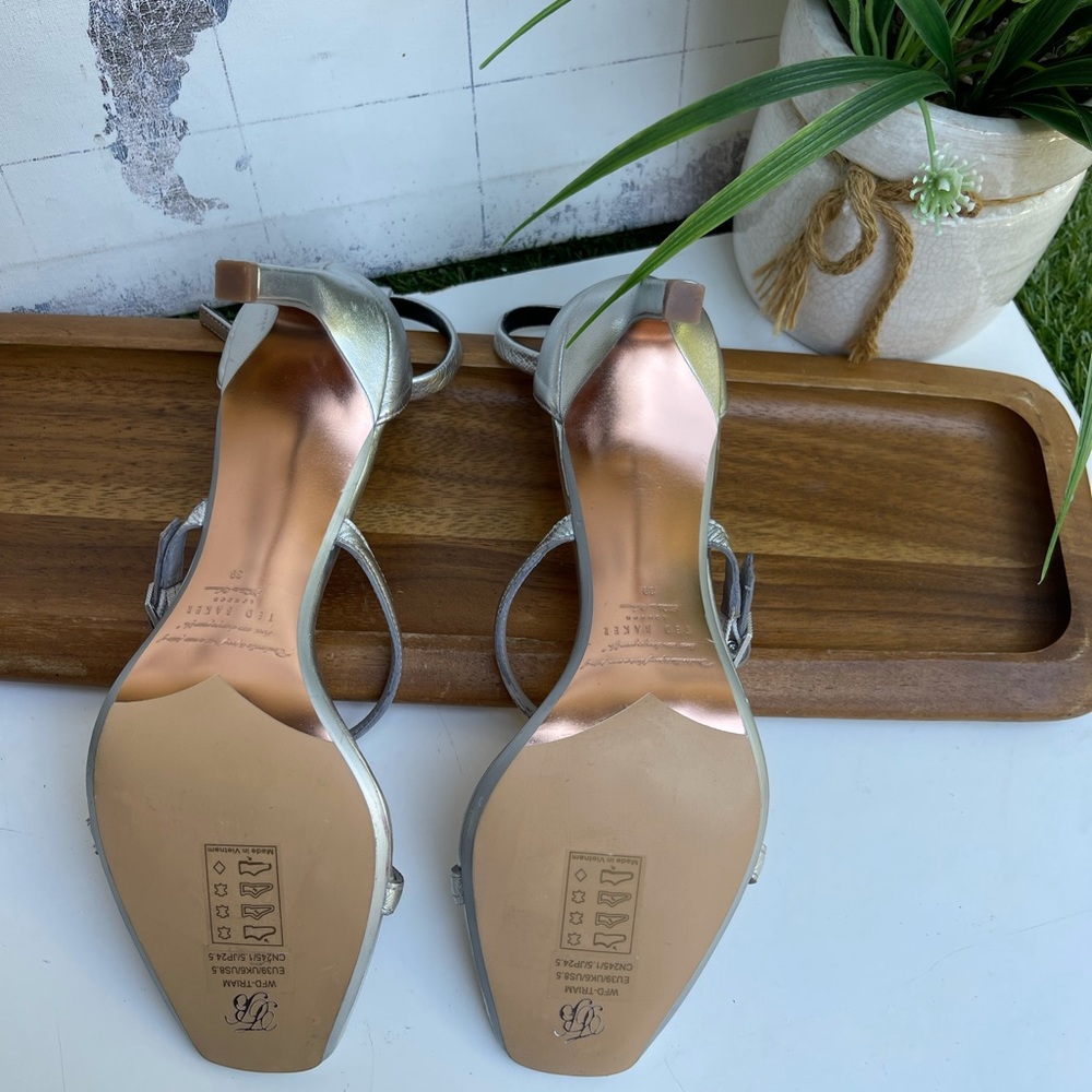 Ted Baker🍂🍁triple strap silver leather - Picture 10 of 12